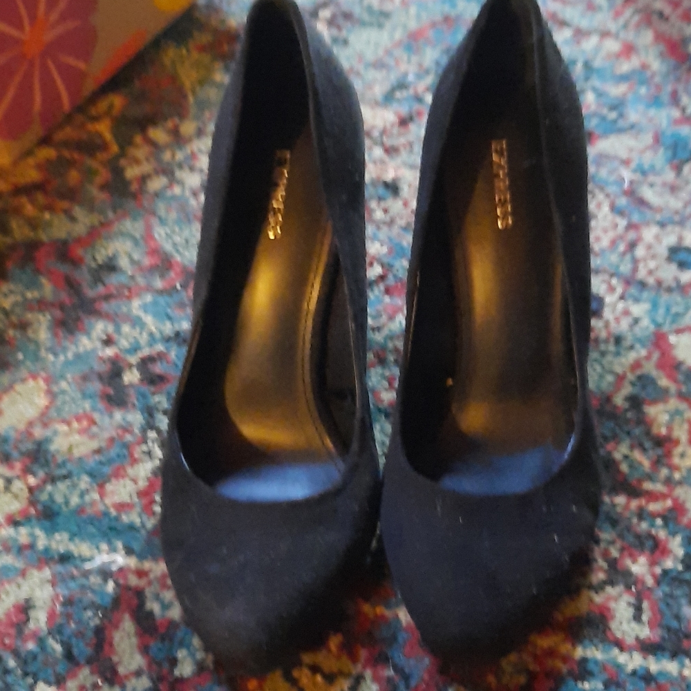 Never worn - Picture 2 of 4